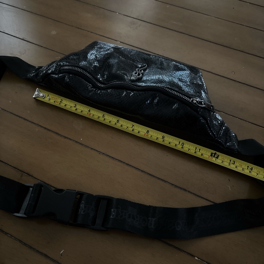 HP The Wizarding World of Harry Potter Universal Studios Death Eater Fanny Pack - Picture 8 of 8